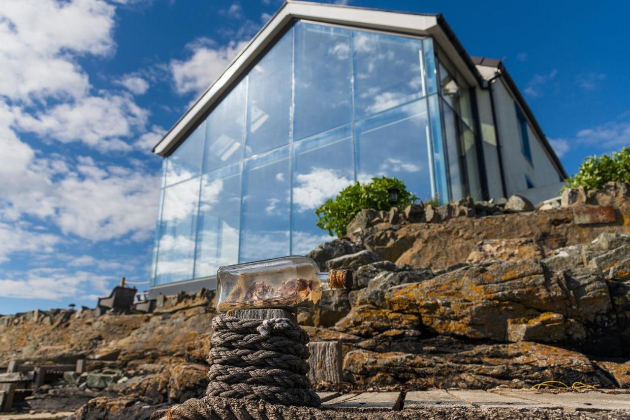 Hen Cymyran Villa Caergeiliog Bagian luar foto